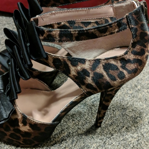 Betsey Johnson Embellished Heels Size 8.5 - Picture 6 of 8